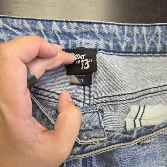 Friday The 13th Wide Leg Jeans Jason Lives Graphic Size 11 - Picture 5 of 6